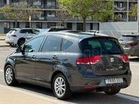 Usado Seat Altea XL Style 125 CV (91 kW) 2010 Gris / plata Monovolumen