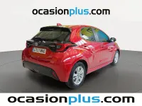 Usado Toyota Yaris Active 116 CV (85 kW) 2024 Rojo Utilitario