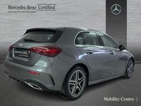 Usado Mercedes A180 AMG line 116 CV (85 kW) 2024 Gris montaña Utilitario