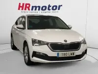 Usado Skoda Scala Style 110 CV (80 kW) 2021 Blanco Utilitario