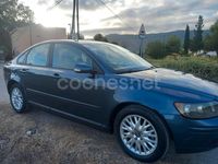 Usado Volvo S40 Momentum 136 CV (100 kW) 2004 Azul Berlina