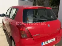 Usado Suzuki Swift GL 92 CV (67 kW) 2006 Rojo Utilitario
