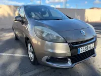 Usado Renault Scénic III Expression 110 CV (80 kW) 2012 Beige Monovolumen