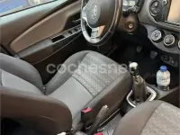 Usado Toyota Yaris Active 99 CV (72 kW) 2017 Rojo Berlina