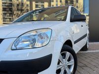 Usado Kia Rio 110 CV (80 kW) 2007 Blanco Berlina