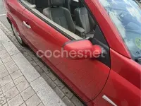 Usado Renault Mégane Cabriolet Dynamique 120 CV (88 kW) 2006 Rojo Descapotable