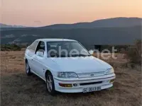Usado Ford Escort 105 CV (77 kW) 1992 Blanco Berlina