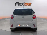 Używany Hyundai i10 67 KM (49 kW) 2023 Biały Hatchback