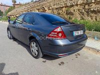 Usado Ford Mondeo Ghia 155 CV (114 kW) 2005 Gris / plata Berlina