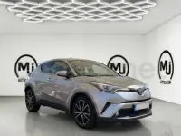 Usado Toyota C-HR Advance 122 CV (89 kW) 2017 Gris / plata SUV