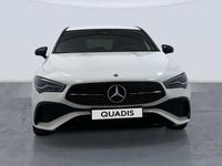 Usado Mercedes CLA200 150 CV (110 kW) 2025 Blanco Familiar