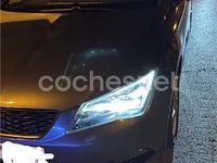 Usado Seat Leon Style 105 CV (77 kW) 2014 Gris / plata Berlina