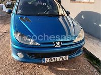 Usado Peugeot 206 70 CV (51 kW) 2006 Azul Berlina