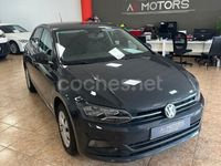 Usado VW Polo Advance 95 CV (69 kW) 2019 Gris / plata Berlina