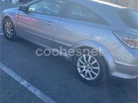 Usado Opel Astra GTC Enjoy 105 CV (77 kW) 2007 Gris / plata Berlina