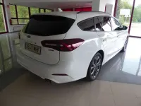 Używany Ford Focus ST-Line 155 KM (114 kW) 2023 Biały Kombi