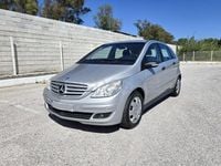 Usado Mercedes B180 109 CV (80 kW) 2006 Gris / plata Monovolumen