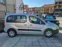 Usado Peugeot Partner Tepee Premium 110 CV (80 kW) 2011 Gris / plata Monovolumen