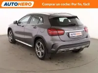 Usado Mercedes GLA220 AMG line 177 CV (130 kW) 2018 Gris SUV