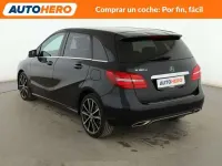 Begagnad Mercedes B180 110 HK (80 kW) 2018 Svart Minibuss