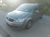 Usado VW Touran Highline 140 CV (102 kW) 2007 Gris / plata Monovolumen