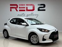 Usado Toyota Yaris Hybrid Active 116 CV (85 kW) 2023 Blanco Berlina