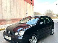 Usado VW Polo Highline 75 CV (55 kW) 2003 Negro Berlina