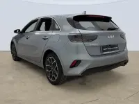 Usado Kia Ceed Style 101 CV (74 kW) 2024 Gris plata Utilitario