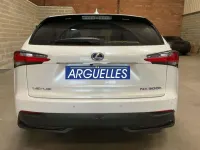 Usado Lexus NX300h Luxury Line 197 CV (144 kW) 2017 Blanco SUV