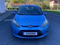 Usado Ford Fiesta Trend 70 CV (51 kW) 2010 Azul Utilitario