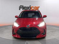 Usado Toyota Yaris Hybrid Active 116 CV (85 kW) 2023 Rojo Berlina