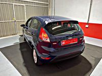 Usado Ford Fiesta Titanium 100 CV (73 kW) 2015 Azul Berlina