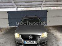 Usado VW Passat Advance 140 CV (102 kW) 2007 Gris / plata Familiar