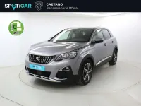 Usado Peugeot 3008 Allure 131 CV (96 kW) 2019 Gris SUV