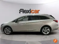 Usado Opel Astra Business Elegance 131 CV (96 kW) 2021 Gris Familiar