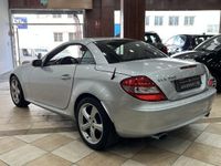 Usado Mercedes SLK350 272 CV (200 kW) 2005 Gris Descapotable
