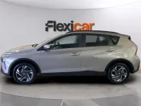 Usado Hyundai Bayon 84 CV (61 kW) 2022 Gris SUV