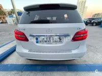 Usado Mercedes B180 109 CV (80 kW) 2012 Blanco Monovolumen