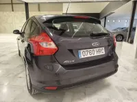 Usado Ford Focus Trend 125 CV (91 kW) 2014 Gris Utilitario