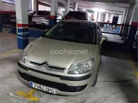 Usado Citroën C4 110 CV (80 kW) 2005 Beige Berlina