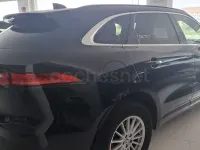 Usado Jaguar F-Pace Portfolio 240 CV (176 kW) 2018 Negro SUV