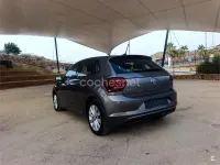 Usado VW Polo Advance 95 CV (69 kW) 2020 Gris / plata Utilitario