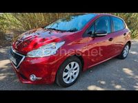 Usado Peugeot 208 Access 68 CV (50 kW) 2015 Granate Utilitario