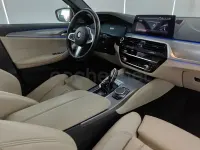 Käytetty BMW 520 Comfort Edition 190 HP (139 kW) 2021 Musta Farmari