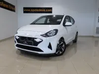 Używany Hyundai i10 67 KM (49 kW) 2024 Biały Hatchback