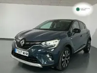 Usado Renault Captur Techno 90 CV (66 kW) 2023 Gris SUV