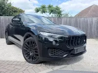 Usado Maserati Levante 275 CV (202 kW) 2018 Negro SUV
