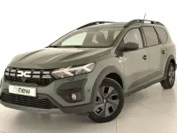 Usado Dacia Jogger Expression 101 CV (74 kW) 2025 Verde Monovolumen