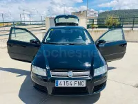 Usado Fiat Stilo 95 CV (69 kW) 2007 Negro Familiar