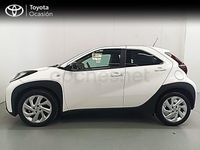Usado Toyota Aygo X Play 72 CV (52 kW) 2024 Blanco SUV